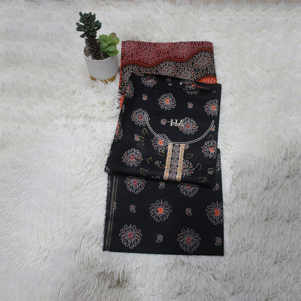 Zellora Embroidered Lawn 3-Piece Suit – Black & Rust